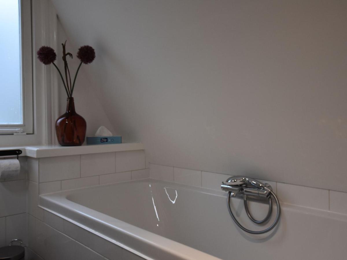 Charming Holiday Home In Egmond Aan Zee Near Seabeach Екстериор снимка